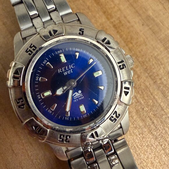 Relic Wet Unisex Watch - Picture 2 of 9